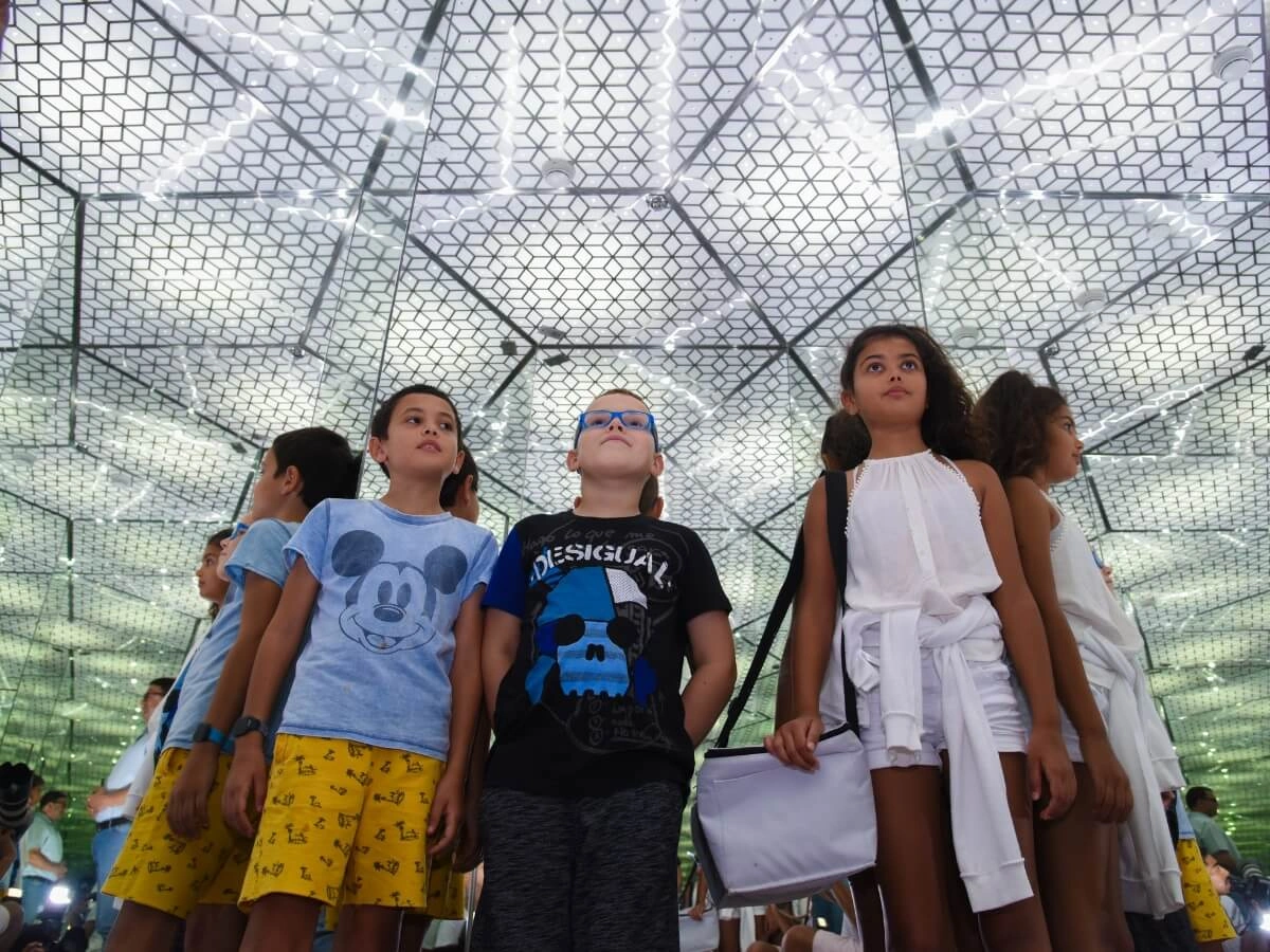 school visits gallery1 moi dubai 1200×900 (1)